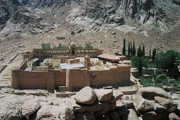 Israel-Egypt-Monastiri-Agiaw-Aikaterinis-Sina-freepixabayfoto-st-catherines-monastery-174446_600x400