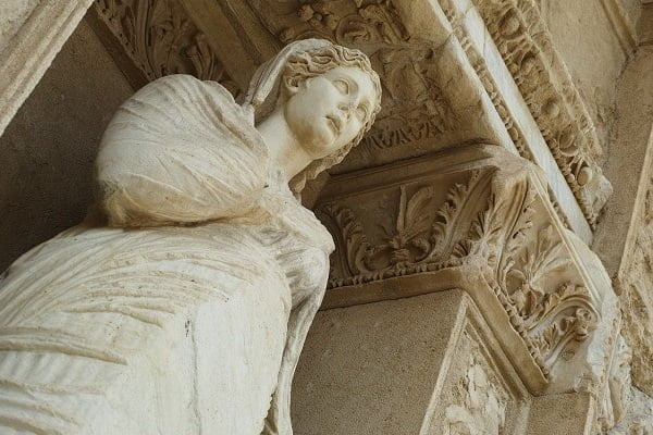 Ephesus-freepixabayfoto-sculpture-ge71c666c3_1280-600x400