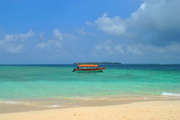 Panama-freepixabayfoto-jairoamaya-beach-1665370